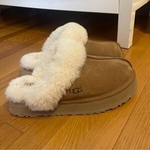 UGG Disquette Slippers - Women’s Size 9